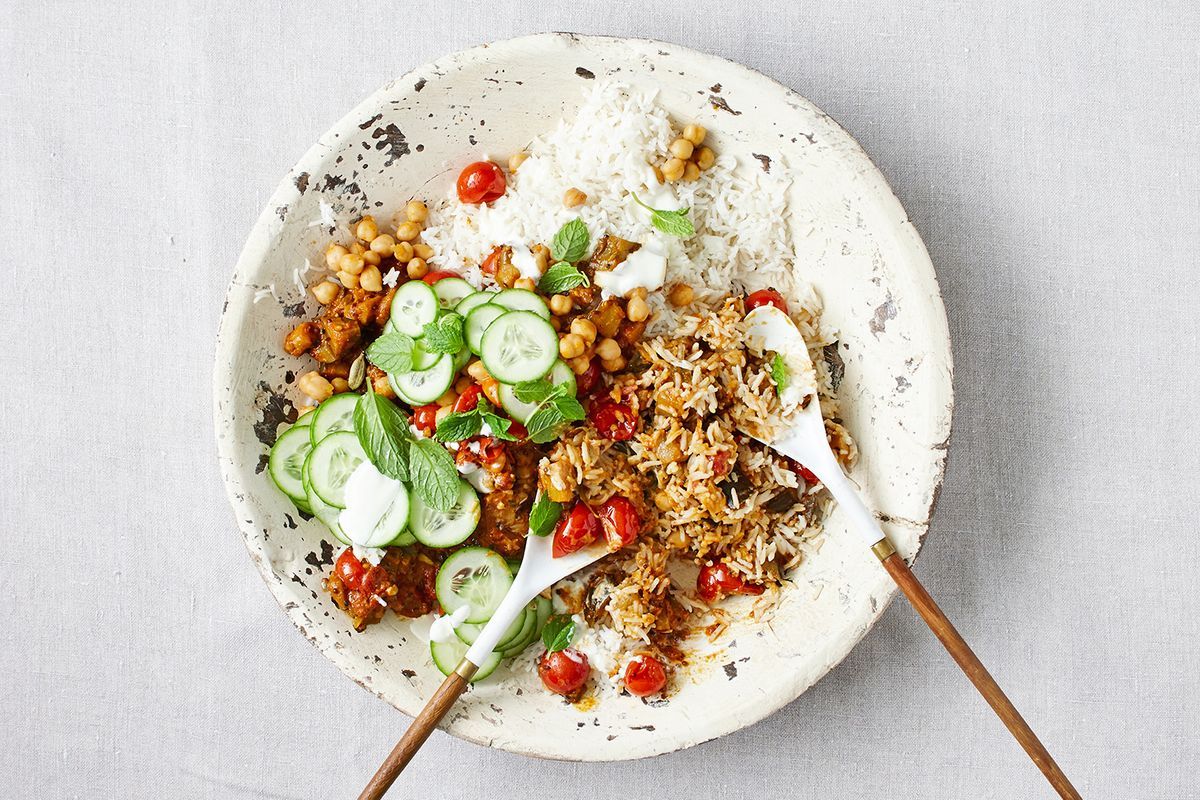 Aubergine kasundi warme rijst salade