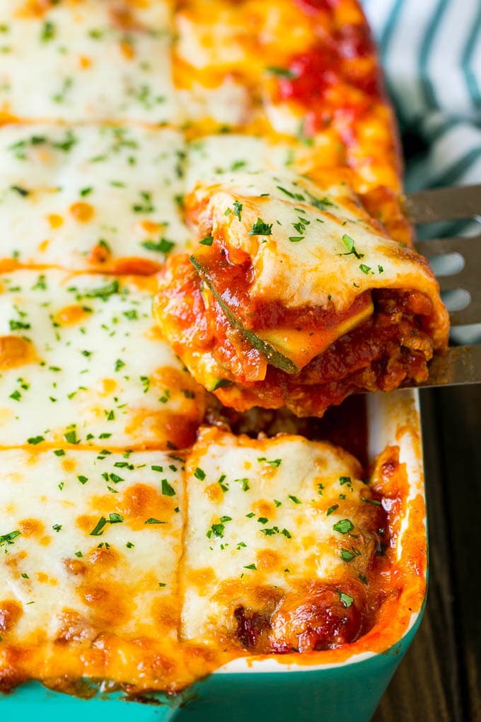 Lasagne van gepofte paprika, courgette en mozzarella