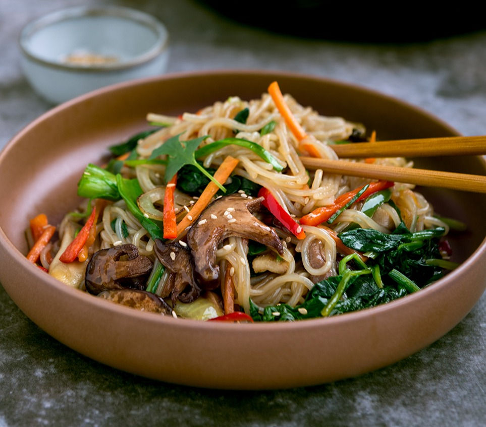 Koreaanse japchae met shiitake