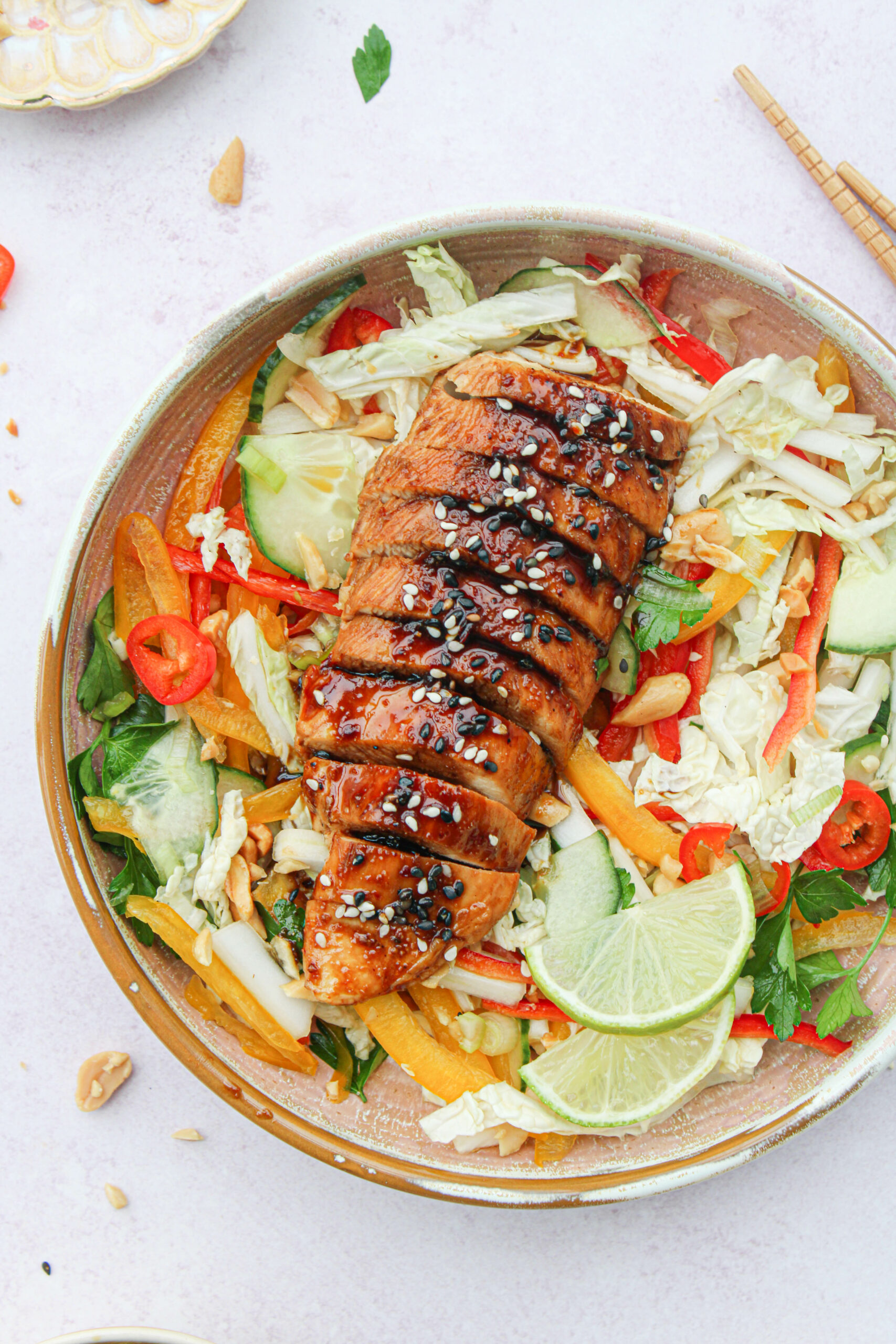 Salade met sticky kip