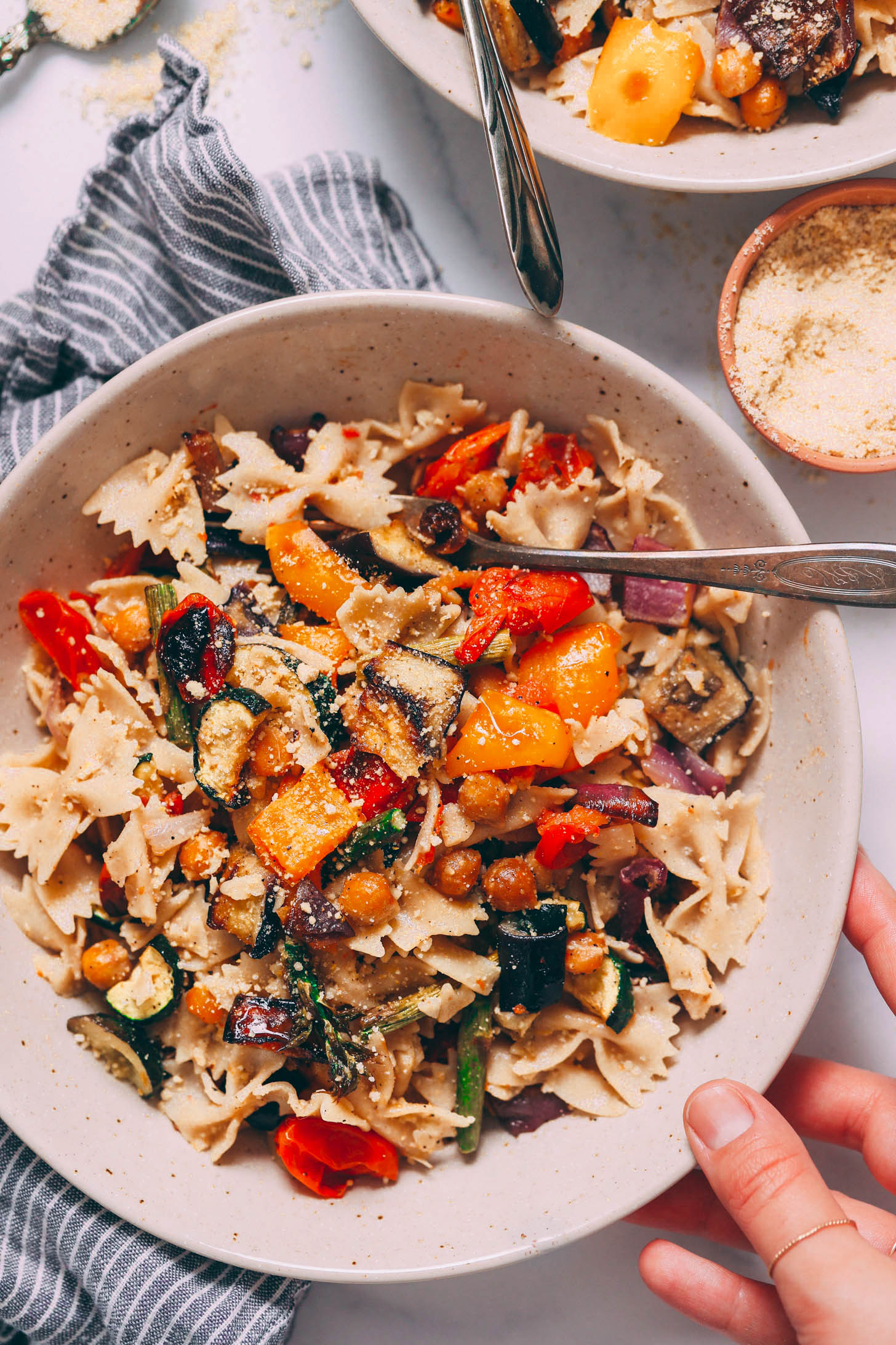Pasta primavera met geroosterde groeten