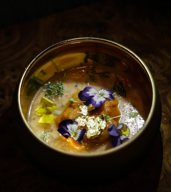 Eenvoudige misosoep met spinazie en tofu