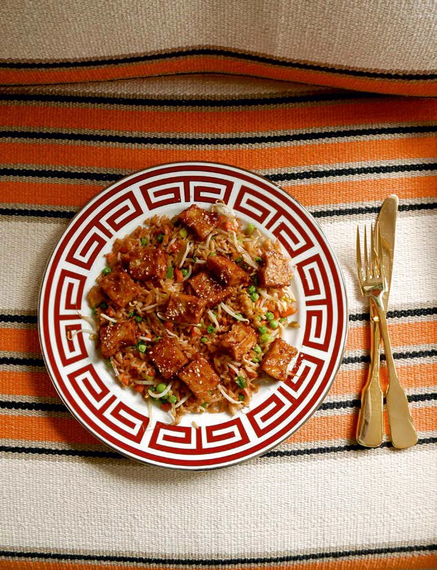 Gebakken rijst met sticky teriyaki-tofoe