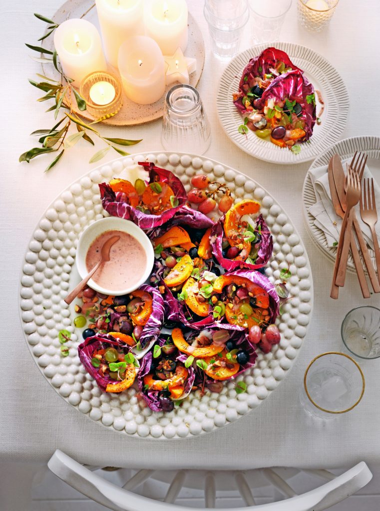 Radicchiosalade met pompoen & geroosterde-druivendressing