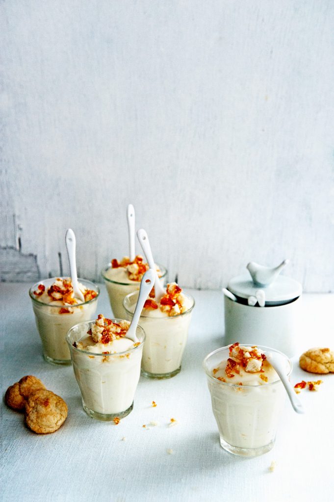 Citroen-mascarponemousse met amaretticrunch
