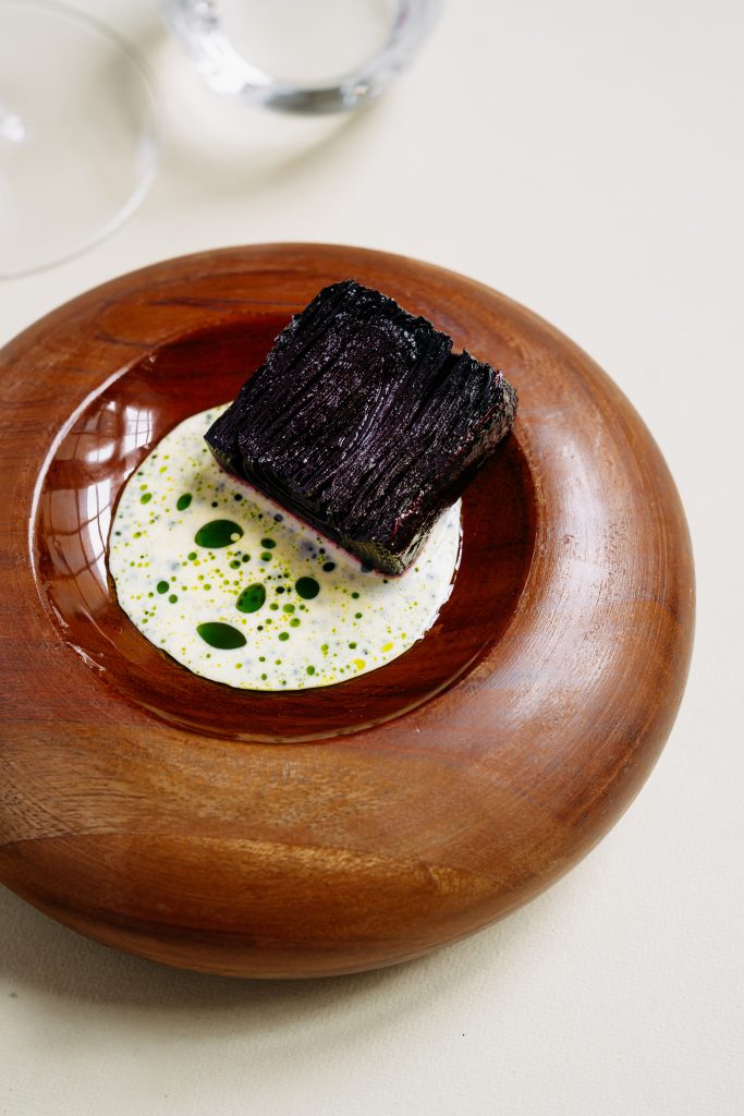 Millefeuille van biet met beurre blanc