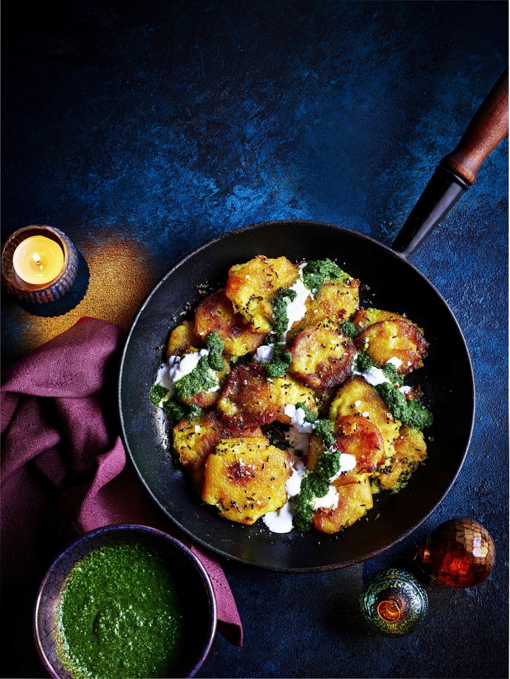 Aardappels met groene harissa en yoghurt