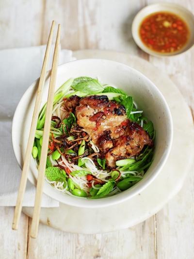 Bun Cha met kip en groenten