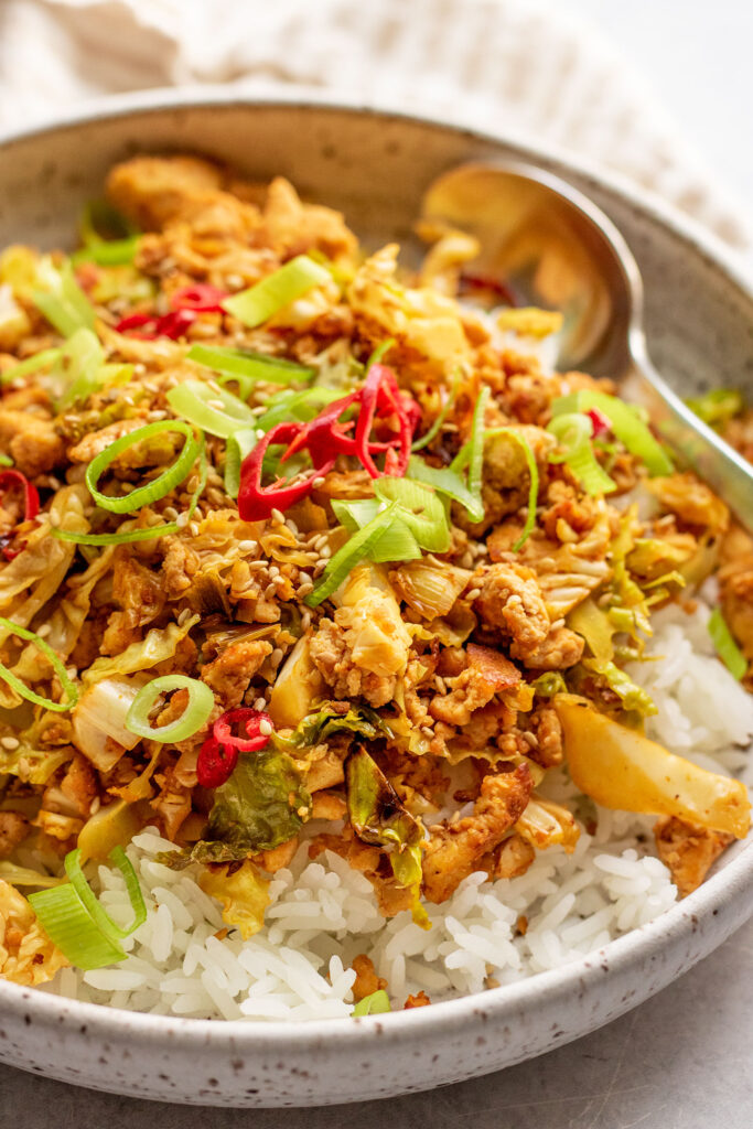 Roerbak van tofu en kool