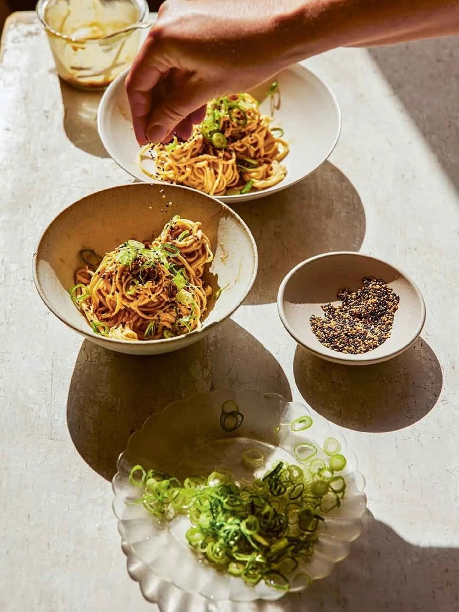Noedels met sesam- en chiliolie