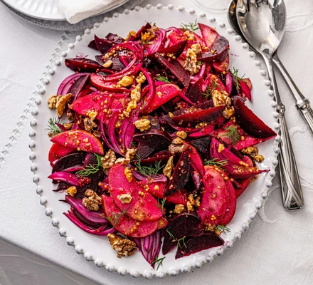 Zweedse salade van geroosterde bieten en appels
