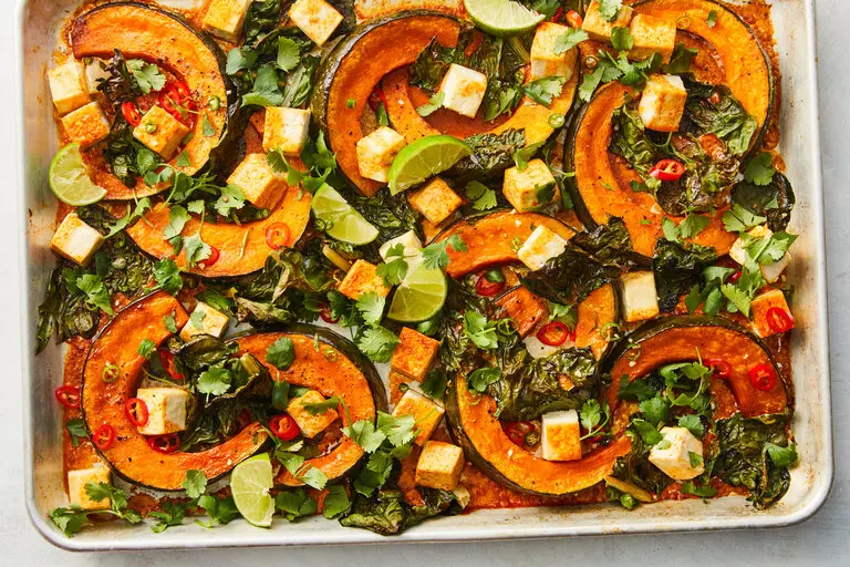 Traybake kokoscurry met pompoen en tofu
