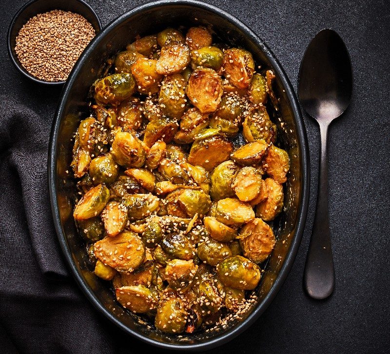 Plakkerige miso spruitjes