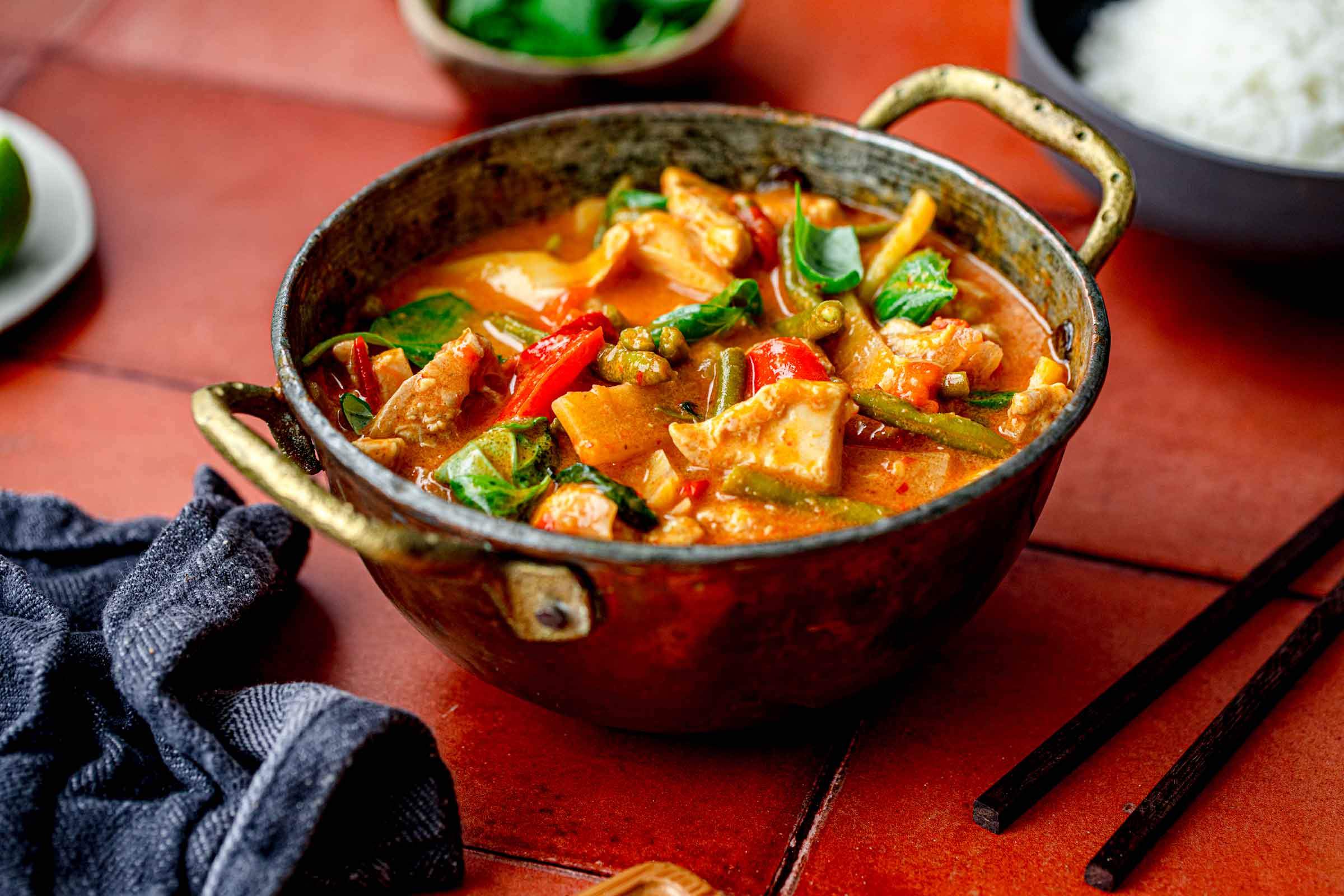 Thaise rode kipcurry