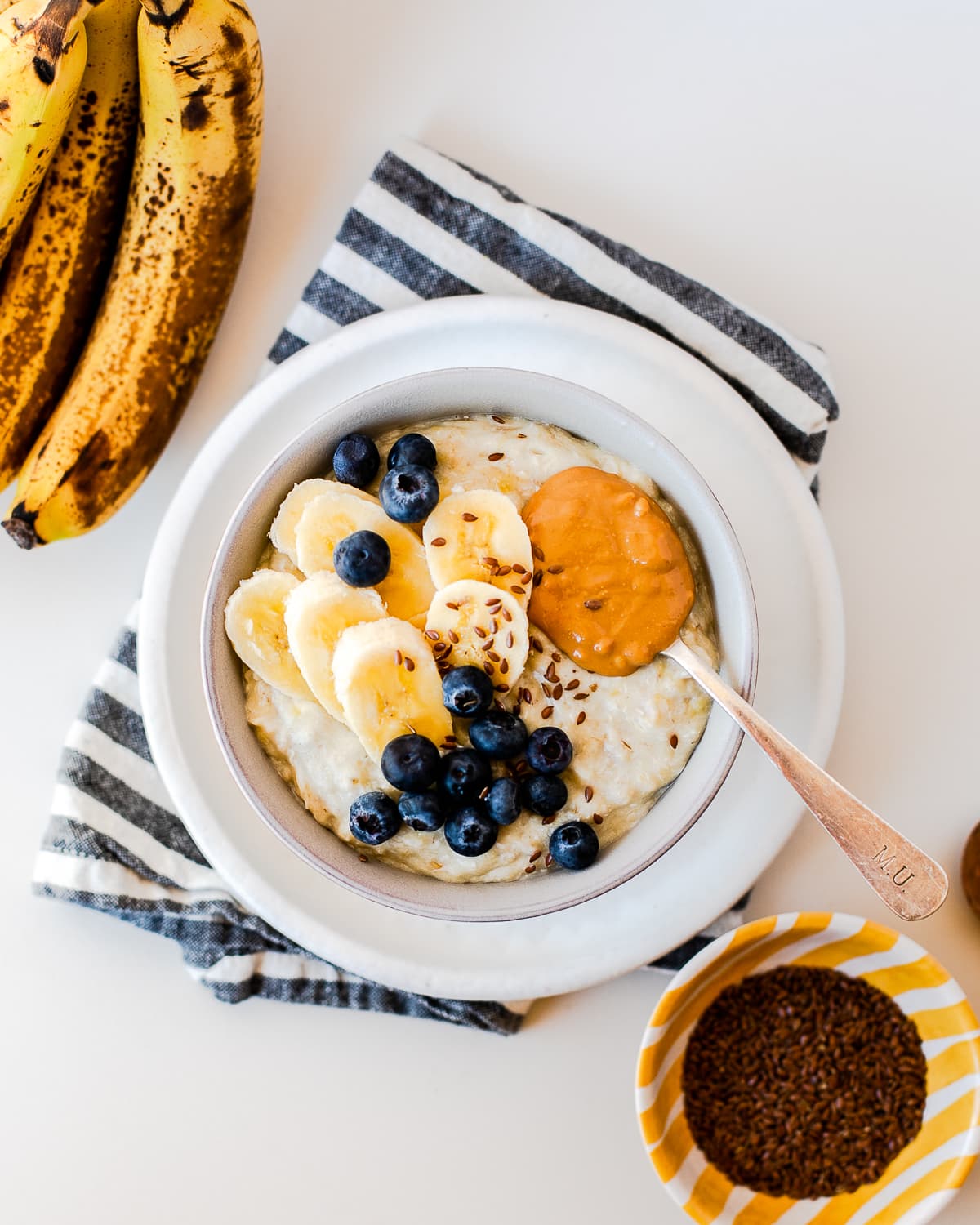 Bananen havermout-pudding