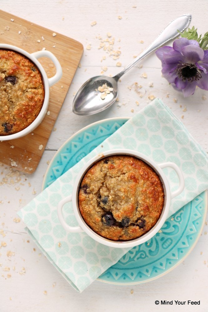 Havermout ontbijtcake met blauwe bessen