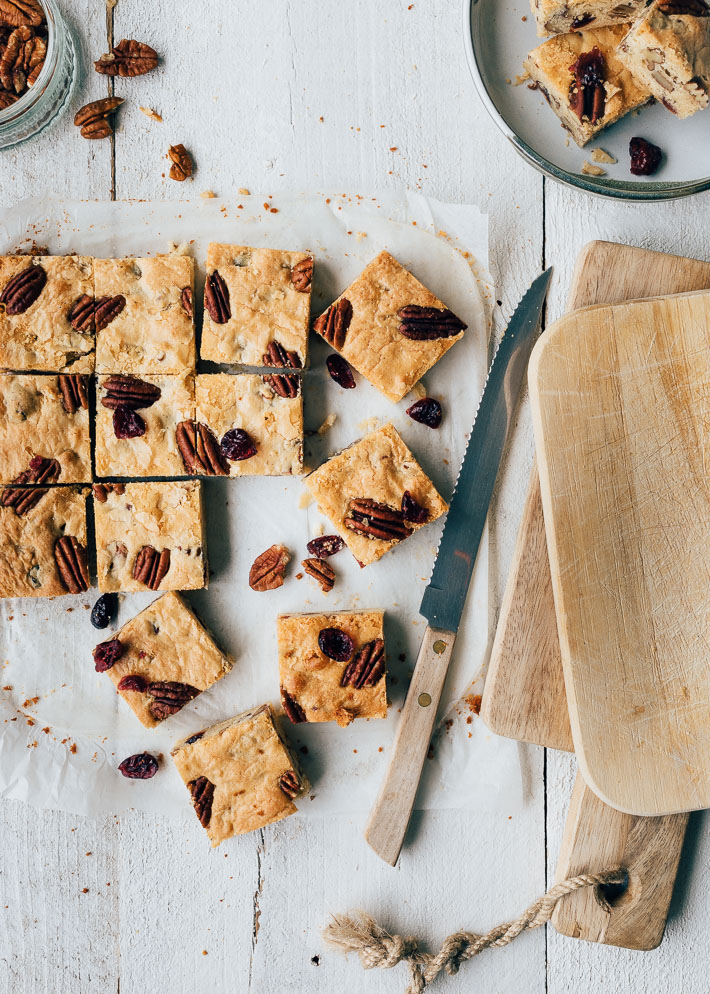 Blondies met cranberry’s en pecannoten