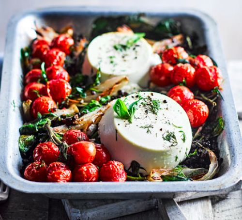 Gebakken ricotta met linzen en geroosterde cherrytomaten