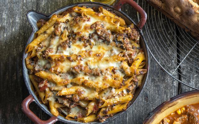 Gegratineerde pasta bolognese