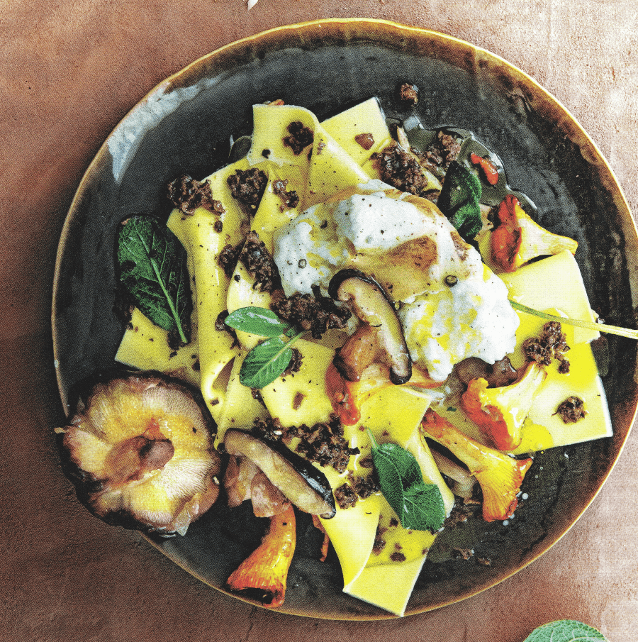 Lasagne zonder oven met paddenstoelen, truffel en noten
