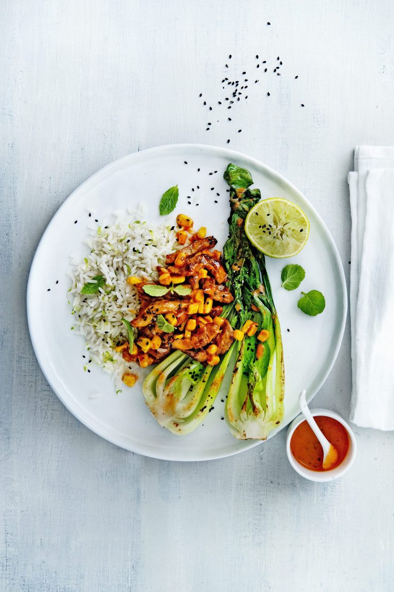 Spicy kalkoen met paksoi en limoenrijst