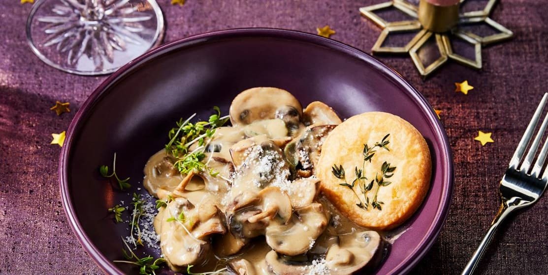 Pad­den­stoe­len­ra­gout met par­me­zaan­koek­jes