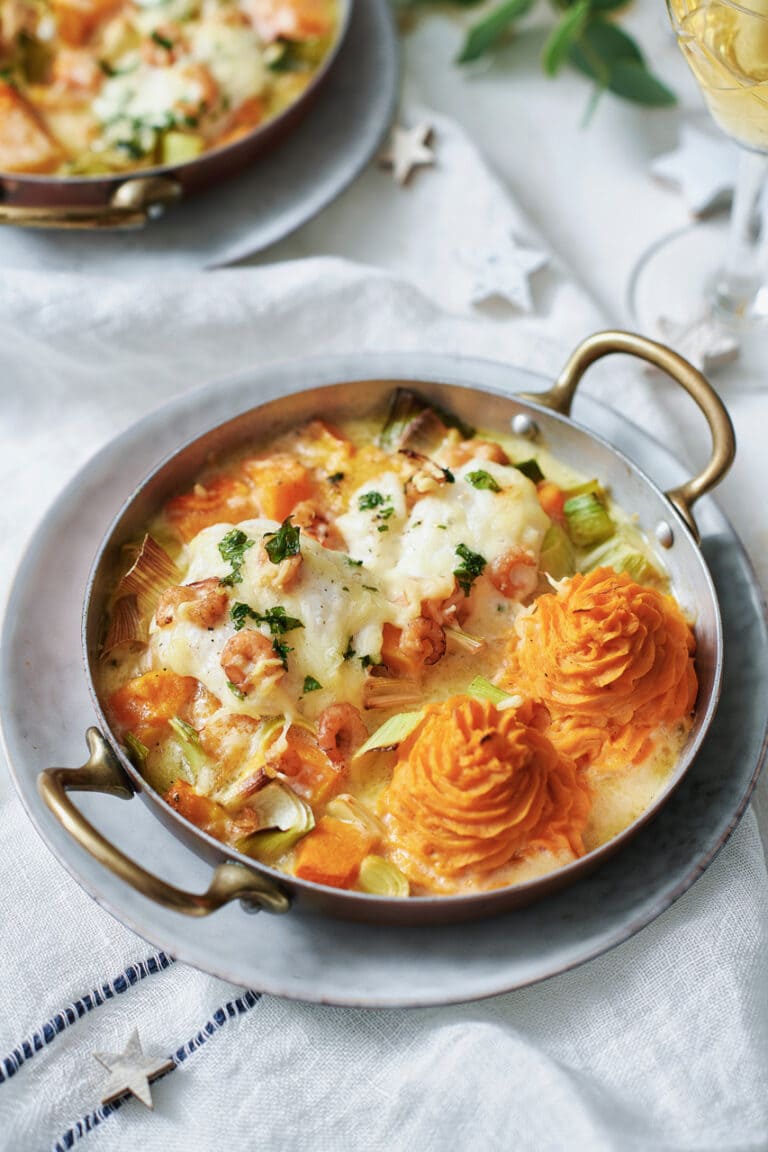 Vispannetje met coquilles, garnalen, pompoen en pommes duchesse van zoete aardappel
