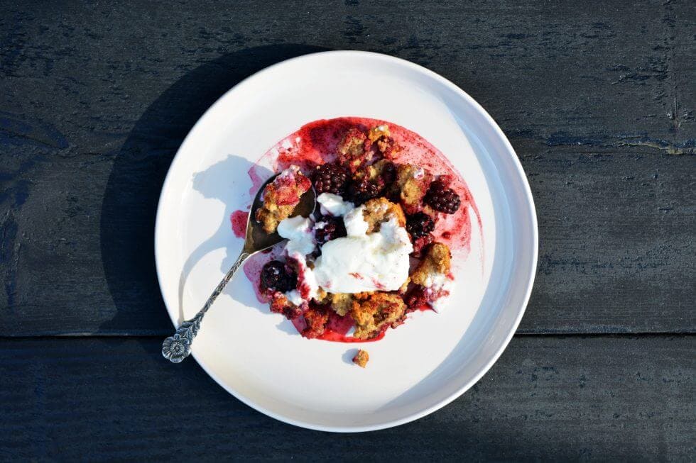 Havermout crumble met bramen