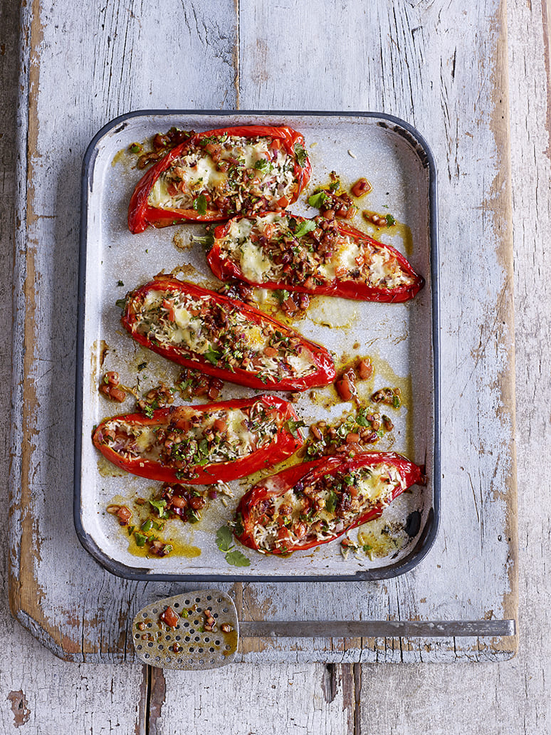 Gevulde paprika’s met chipotlesalsa