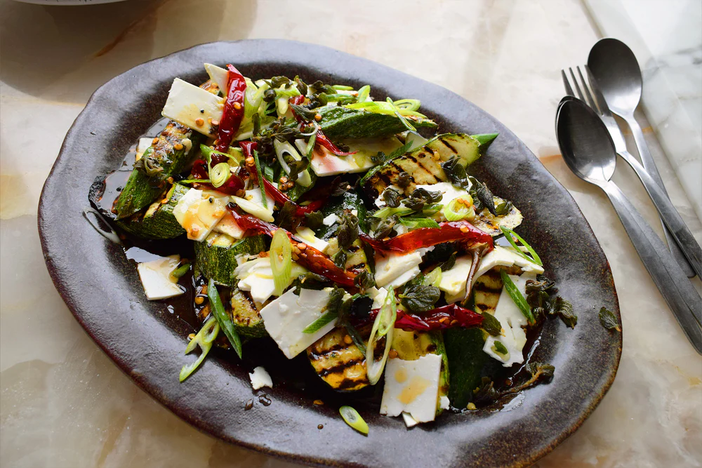 Gegrilde courgettes met cascabelhoning