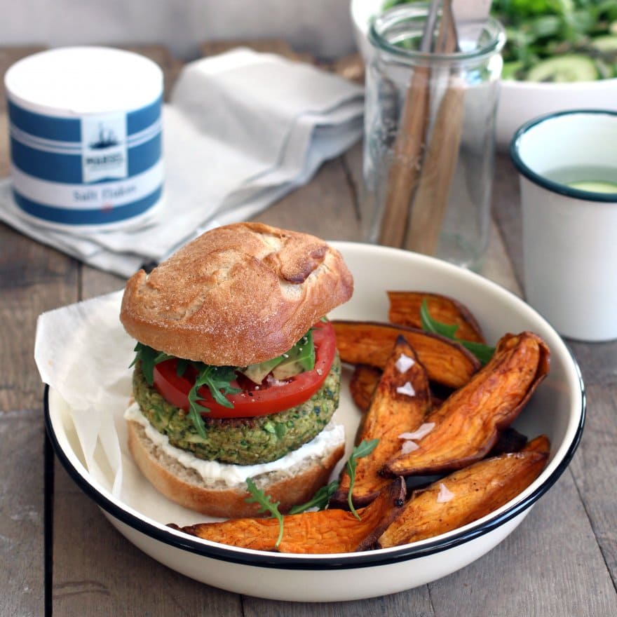 Courgetteburgers met feta en verse kruiden