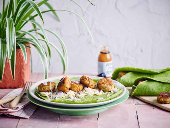Spinazie tortilla met paprika en champignon-kaaskroketjes
