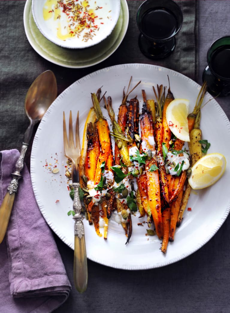 Wortels met honing, karwij en yoghurt