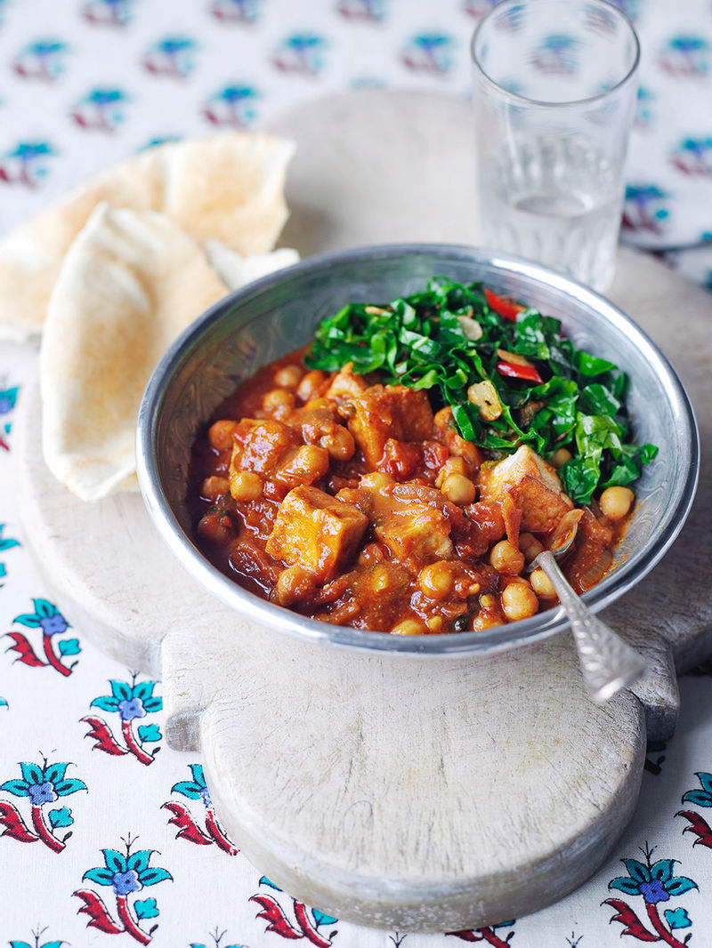 Tofu & kikkererwtencurry met lentegroenten