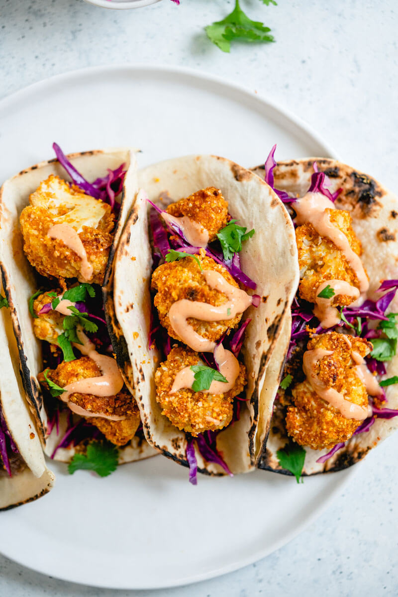 Gefrituurde bloemkool taco's