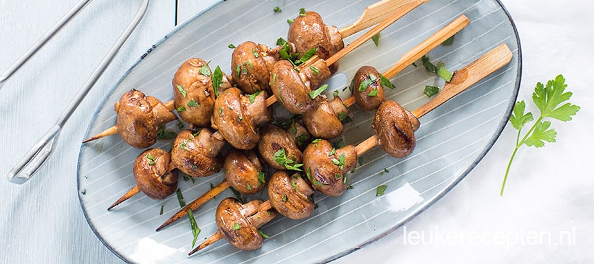 Balsamico champignons op spies