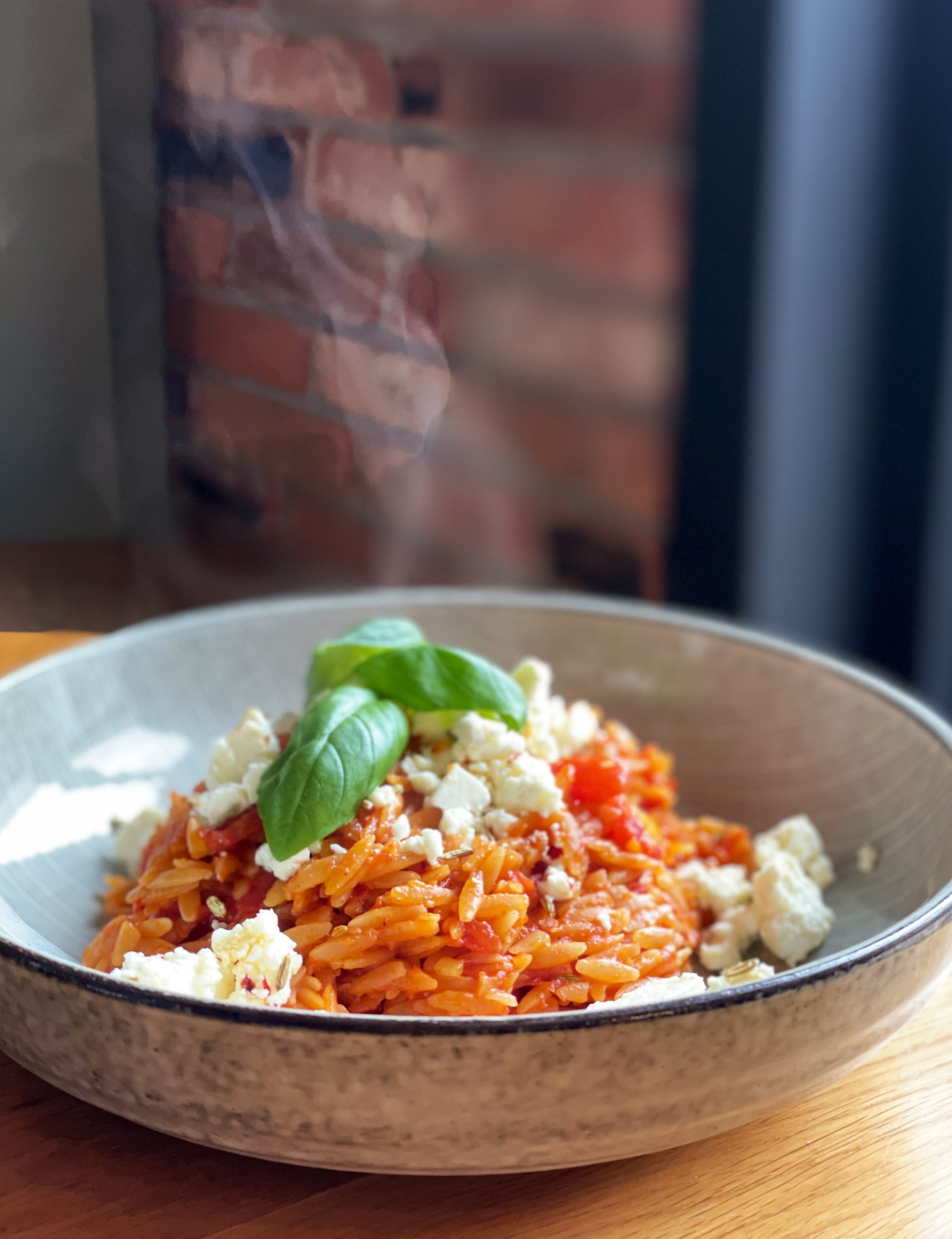 Orzo met feta, venkelzaad en sinaasappel