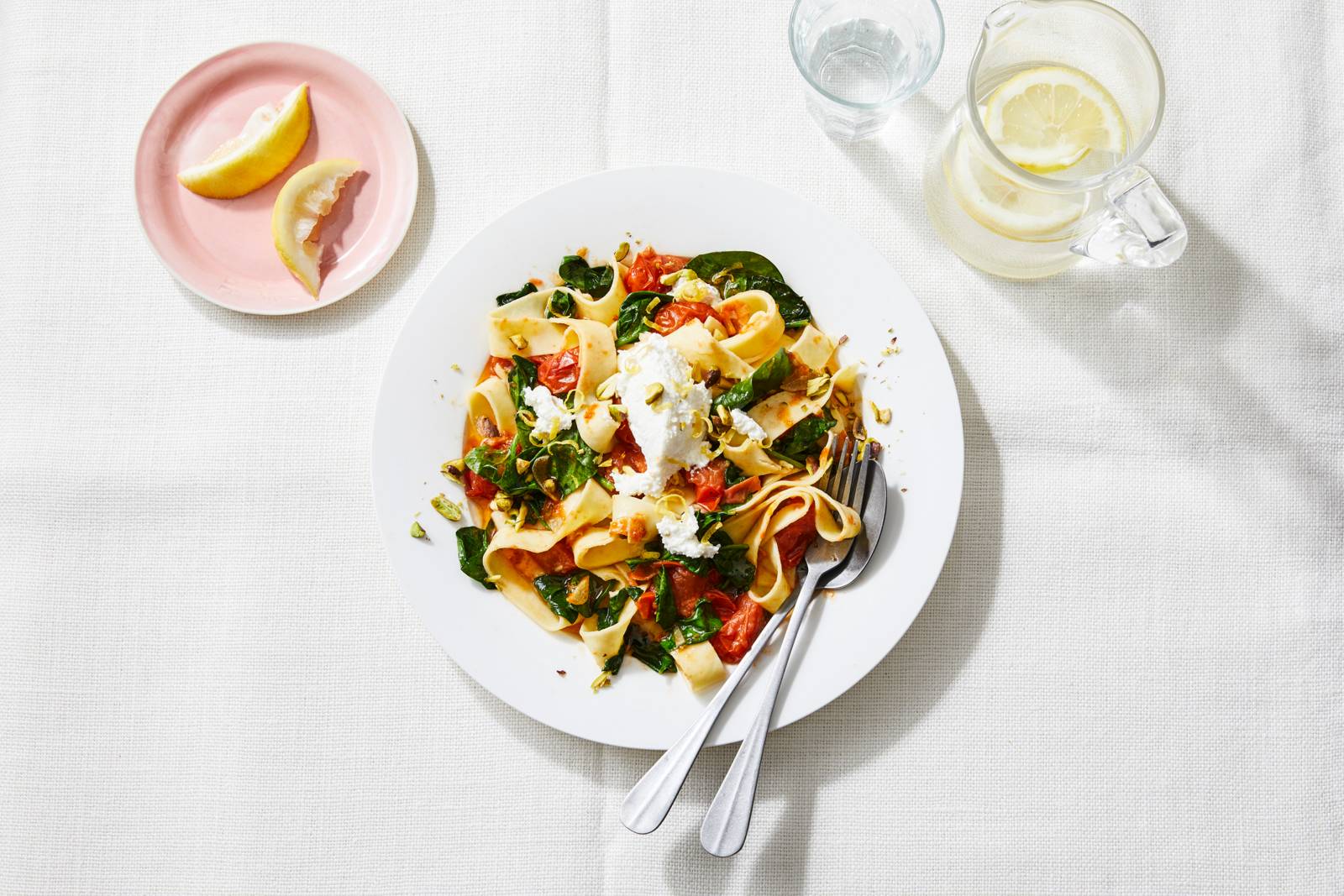 Pappardelle met ricotta en gepofte snoeptomaten