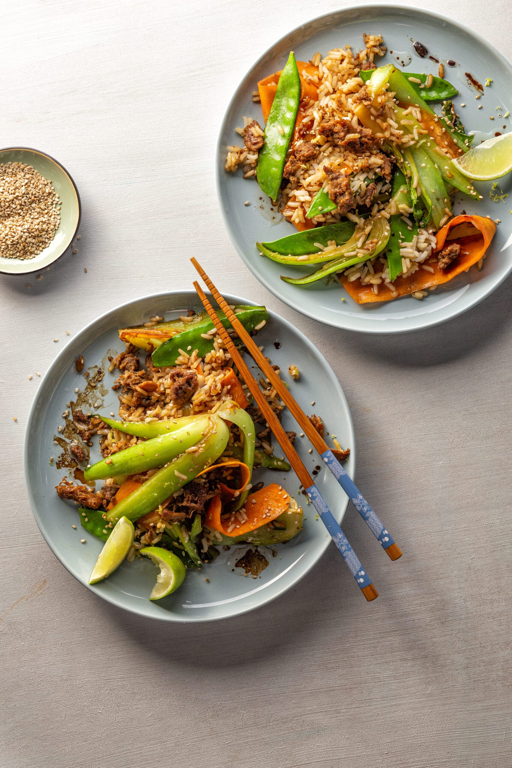 Aziatische roerbak met pulled oats, rijst en paksoi