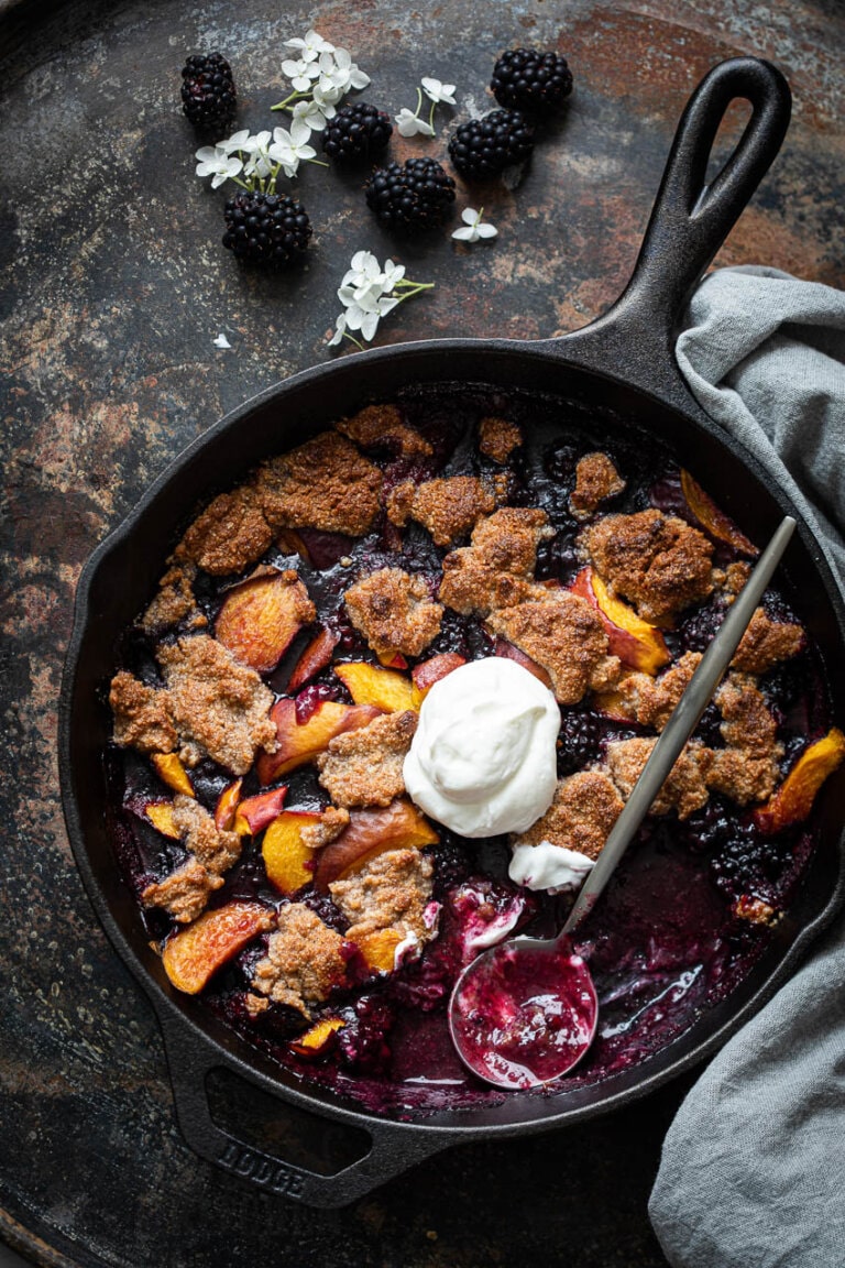 Bramencobbler met nectarines