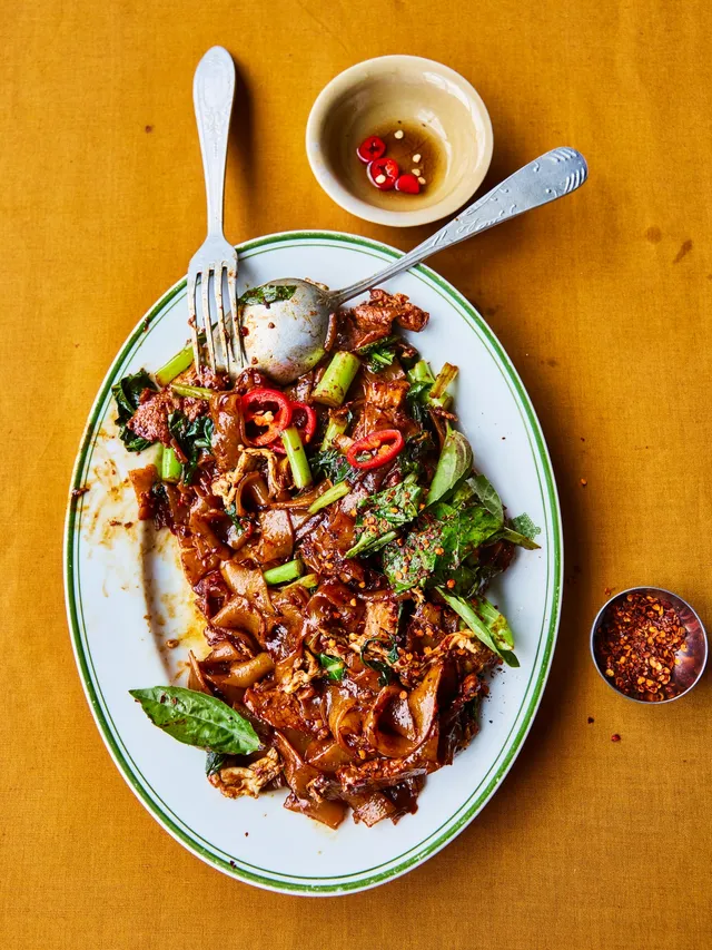 Pad kee mao